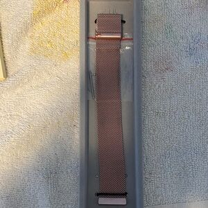 Rose Gold Stainless Steel Mesh Watch Band for Fitbit versa 2